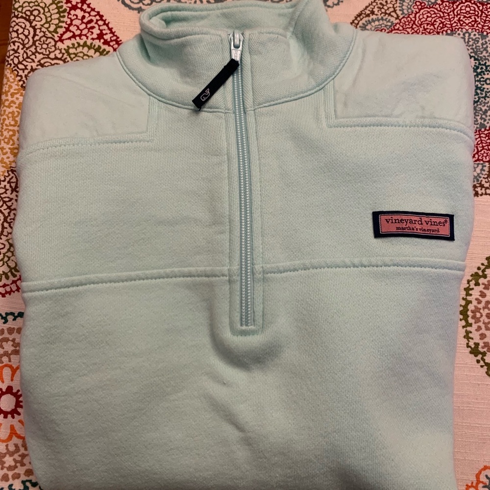 Vineyard Vines women’s small zip up sweatshirt